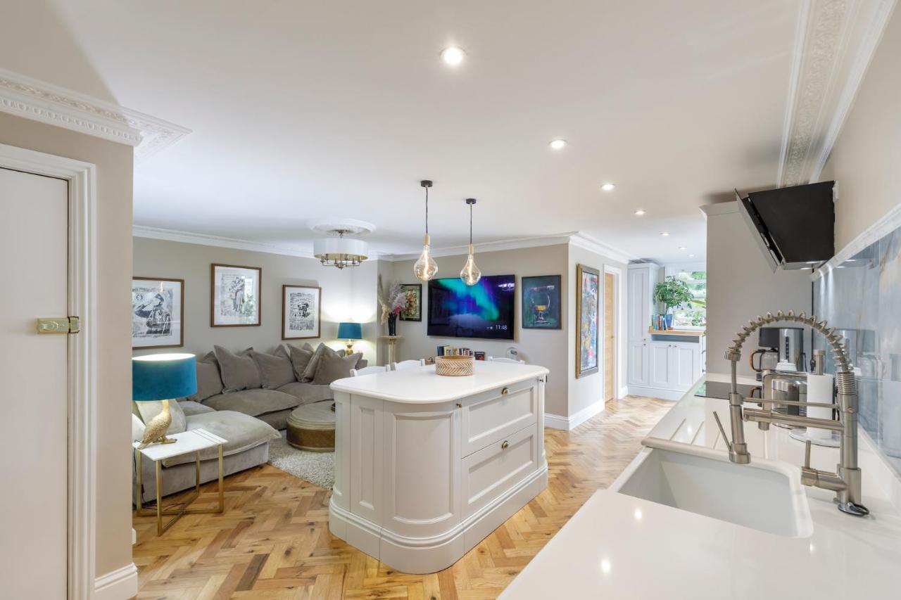 Luxurious With Hot Tub Apartamento *